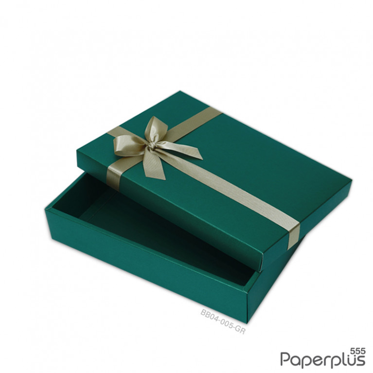 BB04-005-GR กล่องของขวัญเมทัลลิค สีเขียวเข้ม 17.8 x 25.5 x 5 cm. (1ใบ)
