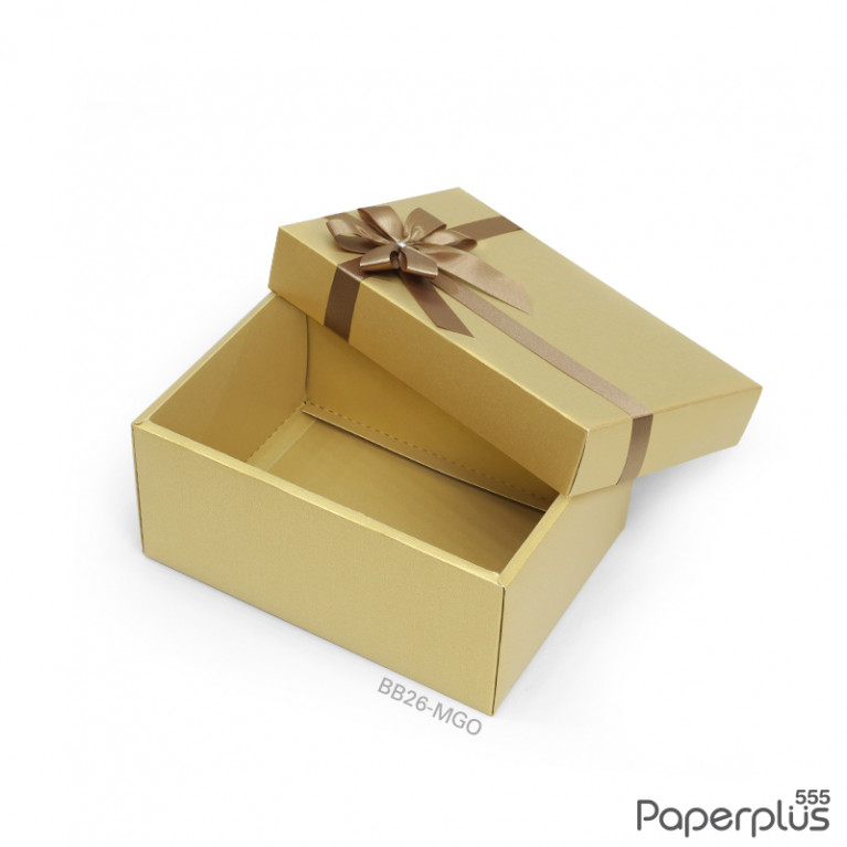 BB26-MGO กล่องของขวัญเมทัลลิค สีทอง 13.6x19.2x9 cm. หนา250แกรม (1ใบ)