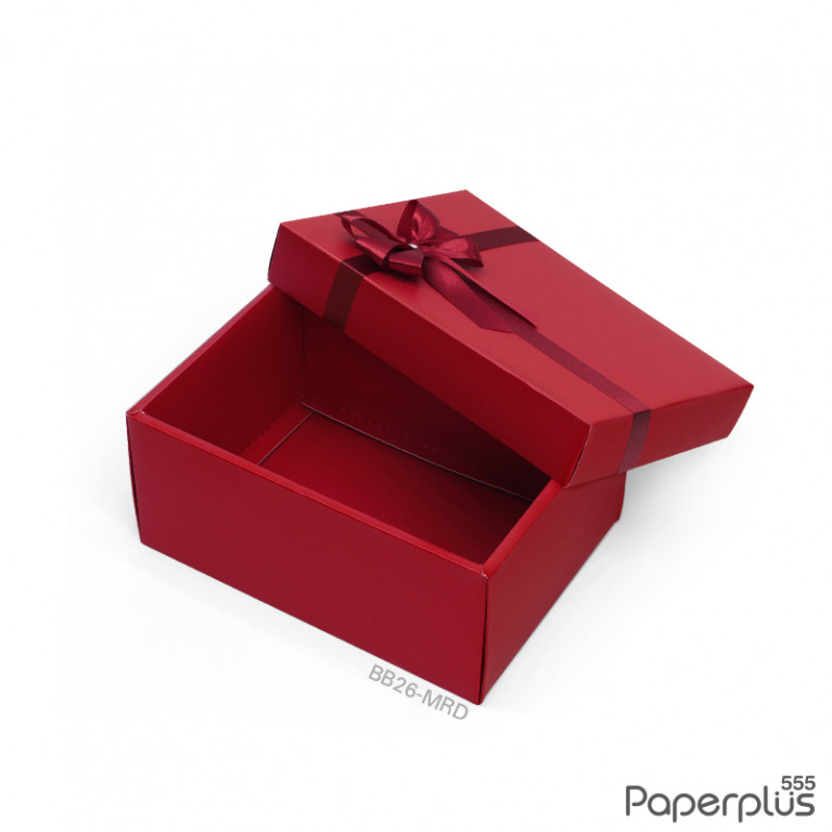 BB26-MRD กล่องของขวัญเมทัลลิค สีแดง 13.6x19.2x9 cm. หนา250แกรม (1ใบ)