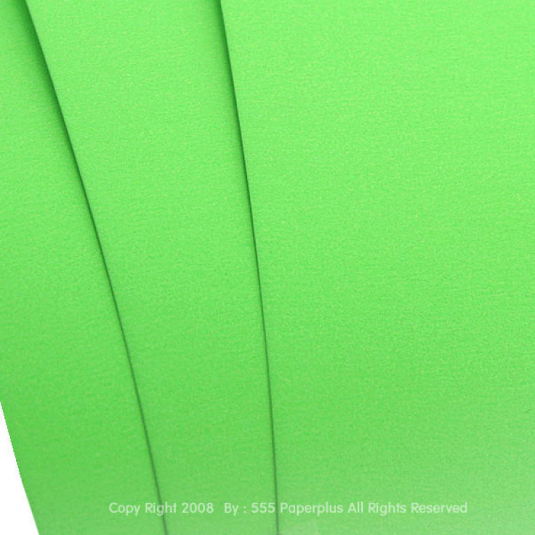 กระดาษปก A4 - สะท้อนแสง - สีเขียว - 180 แกรม (50 แผ่น) Code 33403